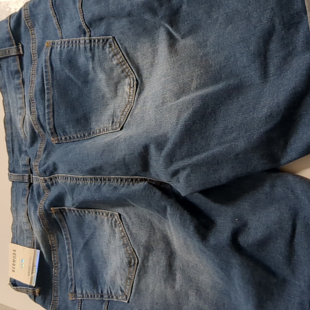 Women shorts